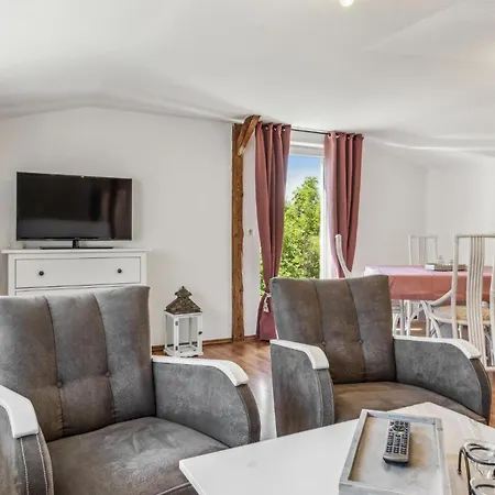 شقة 1 Bedroom Gorgeous In مارلوف